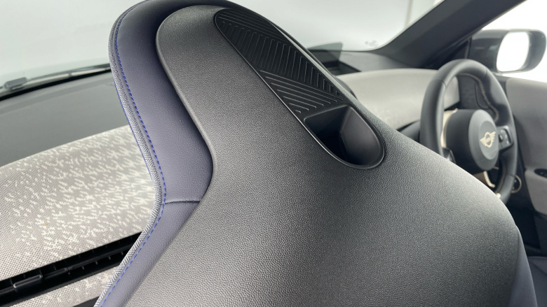 MINI Cooper 160kW SE Exclusive 54kWh 3dr Auto Electric Hatchback